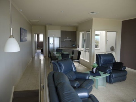 B Our Guest - Accommodation Mount Tamborine 0